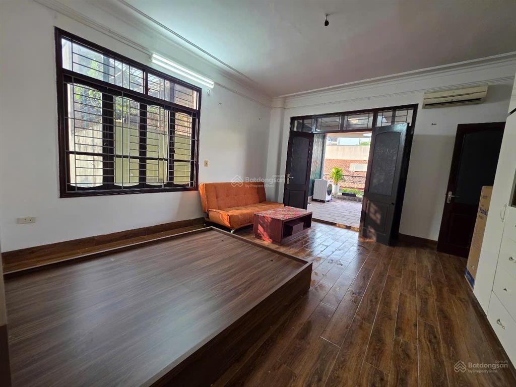 Cho thuê căn hộ studio ngõ 117 nguyễn sơn, ô tô, lô góc thoáng sáng