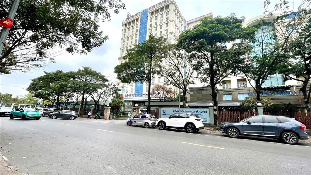 Đất bồ đề, mặt tiền 6m, ngõ thông ô tô, thích hợp xây nhà, ccmn, tòa nhà