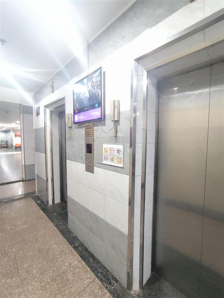 Căn hộ cao cấp shr 96m2 có hồ bơi, thang máy ở tầng 2 đường trần xuân soạn quận 7 cách q1 chỉ 3km