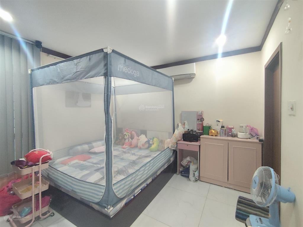 Căn hộ cao cấp shr 96m2 có hồ bơi, thang máy ở tầng 2 đường trần xuân soạn quận 7 cách q1 chỉ 3km