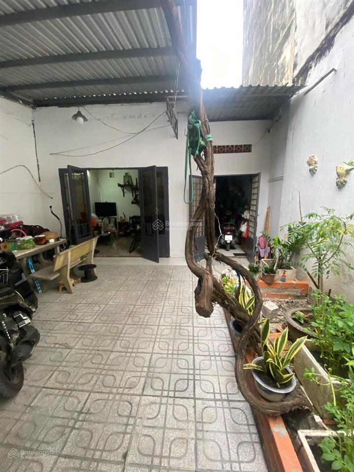 Cơ hội hiếm sở hữu nhà cấp 4 giá rẻ thủ đức, diện tích ~90m2, sân rộng thoáng mát, chính chủ bán