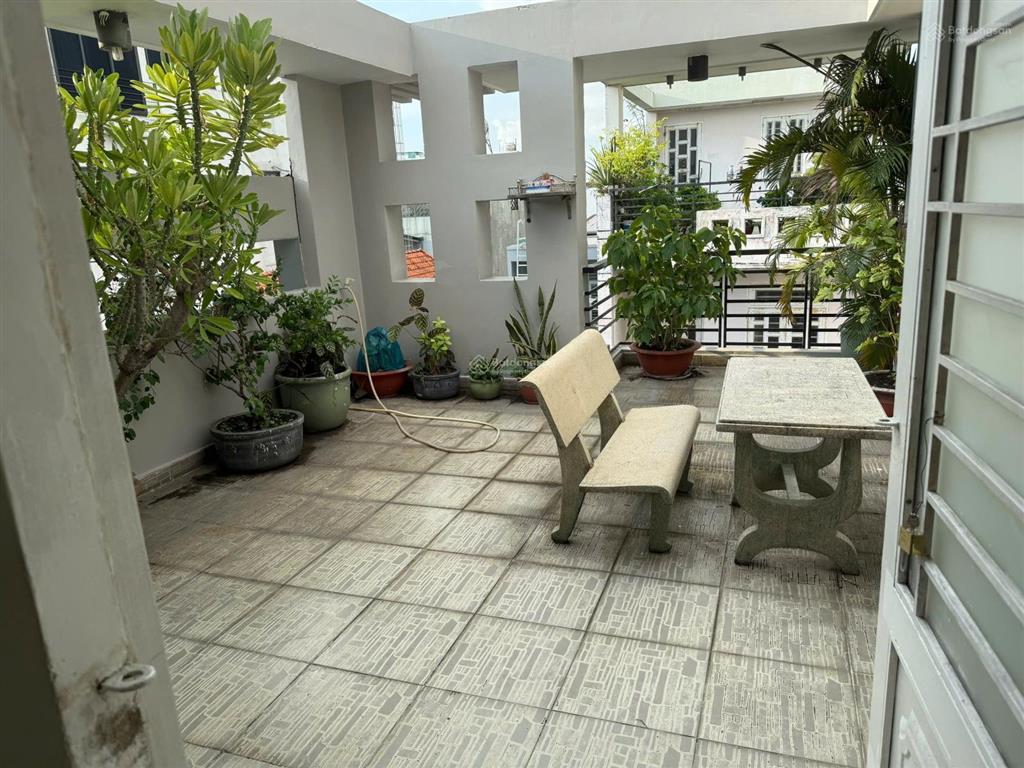 Bán nhà quang trung hẻm 638 phường 11 quận gò vấp dt 4,5 x 16m + 1 trệt 4 lầu nhà đẹp sổ hồng
