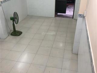 Chính chủ cho thuê nhà cmt8 p 11 quận 3 nhà đẹp. đối điện chợ hòa hưng hẻm 428.khu an nịnh,