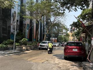 Mảnh đất vàng trung tâm đống đa  ba bước ra hồ hoàng cầu 150m, một 7m