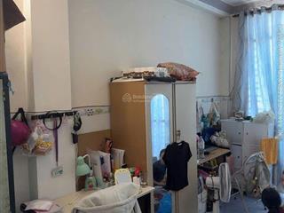 Chính chủ gởi bán căn hộ chung cư mặt tiền hùng vương p11 q5, dt 60m2, 2 pn, 1 wc