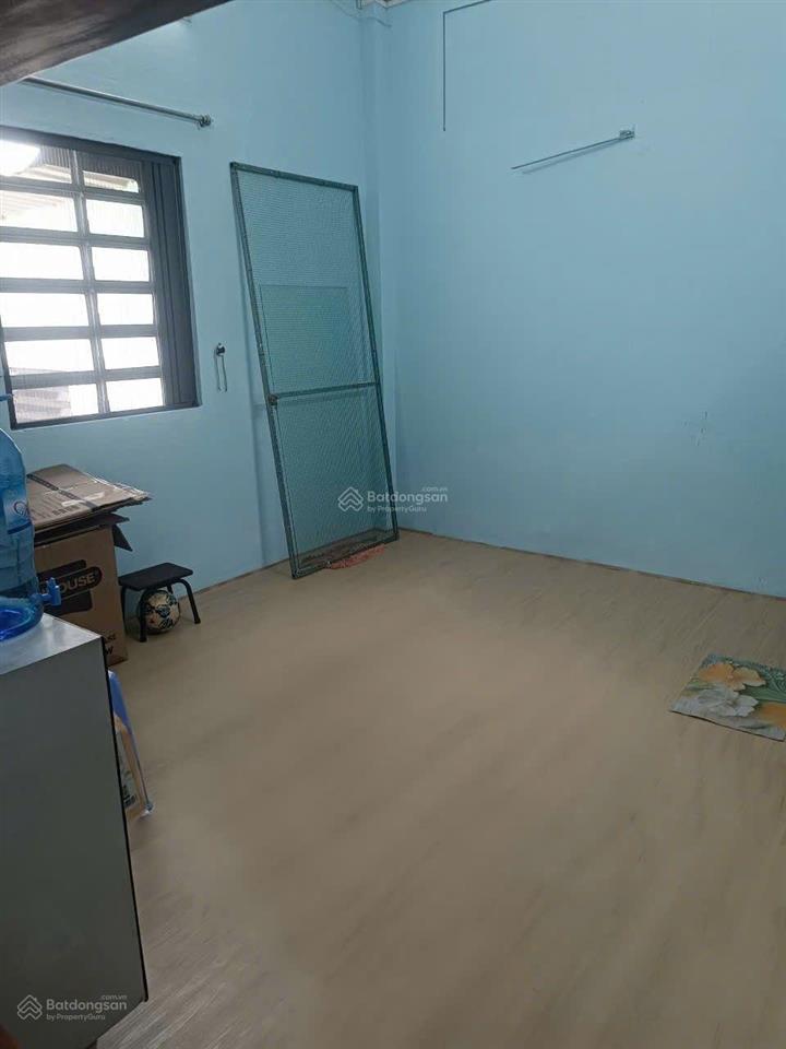 Chính chủ gửi bán căn hộ lầu 2 thang bộ mặt tiền phan văn khỏe, p5 q6, dt  50 m2, công nă
