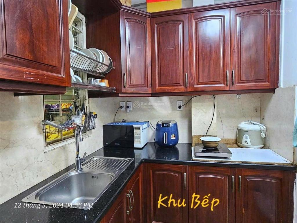 Bán căn hộ lầu 7 thang máy cc sư vạn hạnh p9q5, dt  70 m², 2 pn 2 wc (có thể làm thêm 1 pn)