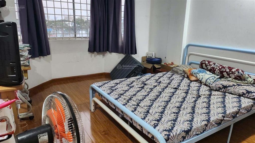Bán căn hộ lầu 7 thang máy cc sư vạn hạnh p9q5, dt  70 m², 2 pn 2 wc (có thể làm thêm 1 pn)