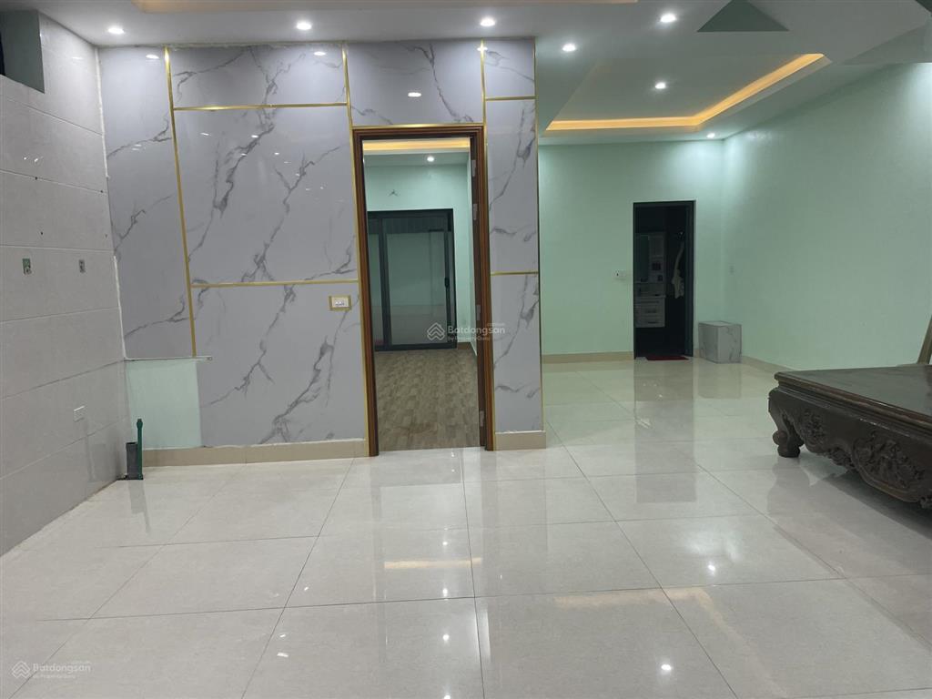 Bán nhà mặt đường kinh doanh  võ nguyên hiến (phong đình cảng cũ)  p. trường vinh