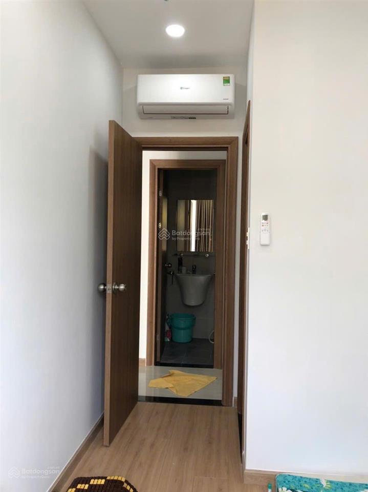 Bán gấp căn 2pn bcons greenview, giá 2.25t, đầy đủ nội thất, sổ hồng riêng, liền kề tp.thủ đức