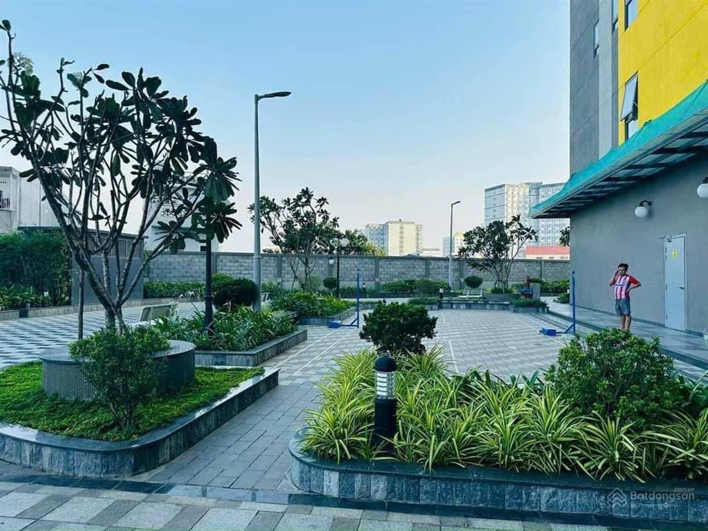 Bán gấp căn 2pn bcons greenview, giá 2.25t, đầy đủ nội thất, sổ hồng riêng, liền kề tp.thủ đức