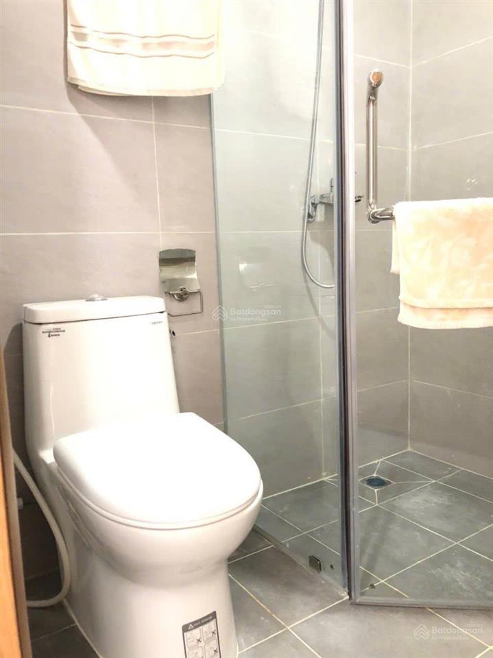 Bán gấp căn 2pn bcons greenview, giá 2.25t, đầy đủ nội thất, sổ hồng riêng, liền kề tp.thủ đức