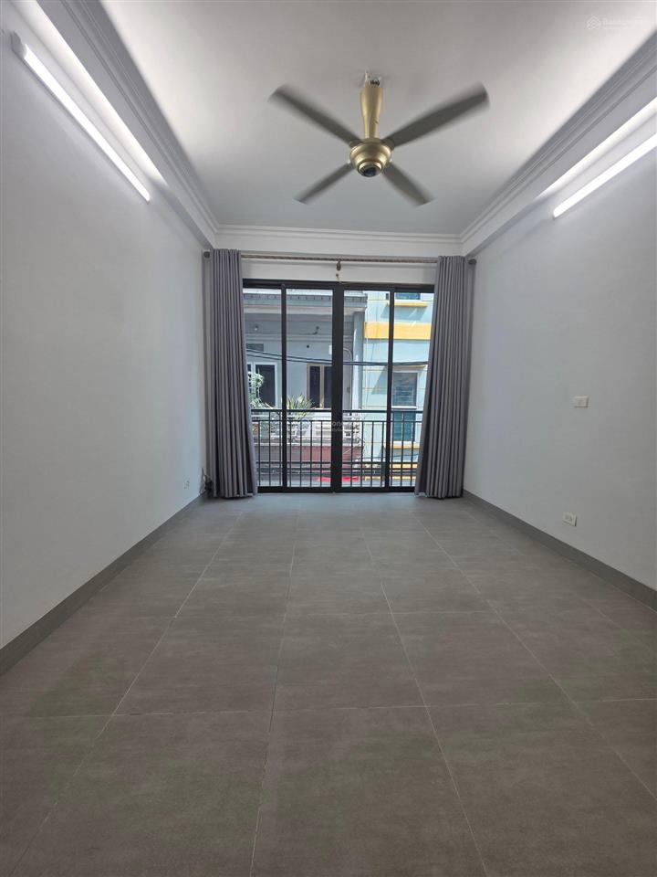 Bán nhà phường việt hưng long biên oto thông giá nhỉnh 7ty