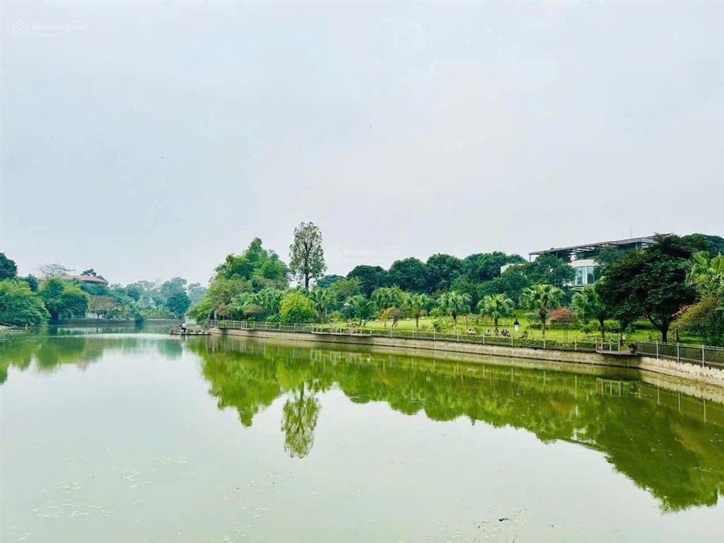Bán đất nền khu hoà lạc  đh quốc gia 100m2 full thổ cư, mặt tiền 8m, đường trước 20m, giá 2.5 tỷ