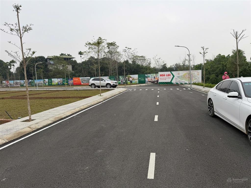 Bán đất nền khu hoà lạc  đh quốc gia 100m2 full thổ cư, mặt tiền 8m, đường trước 20m, giá 2.5 tỷ
