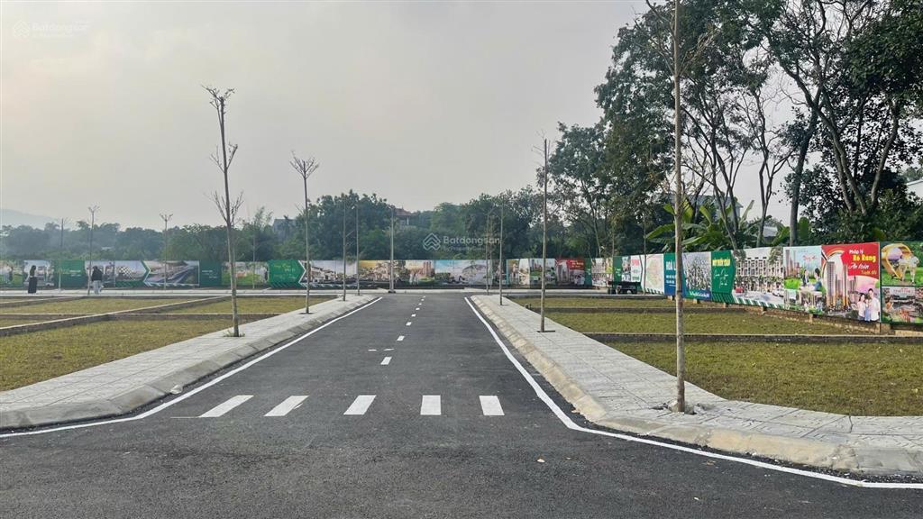 Bán đất nền khu hoà lạc  đh quốc gia 100m2 full thổ cư, mặt tiền 8m, đường trước 20m, giá 2.5 tỷ
