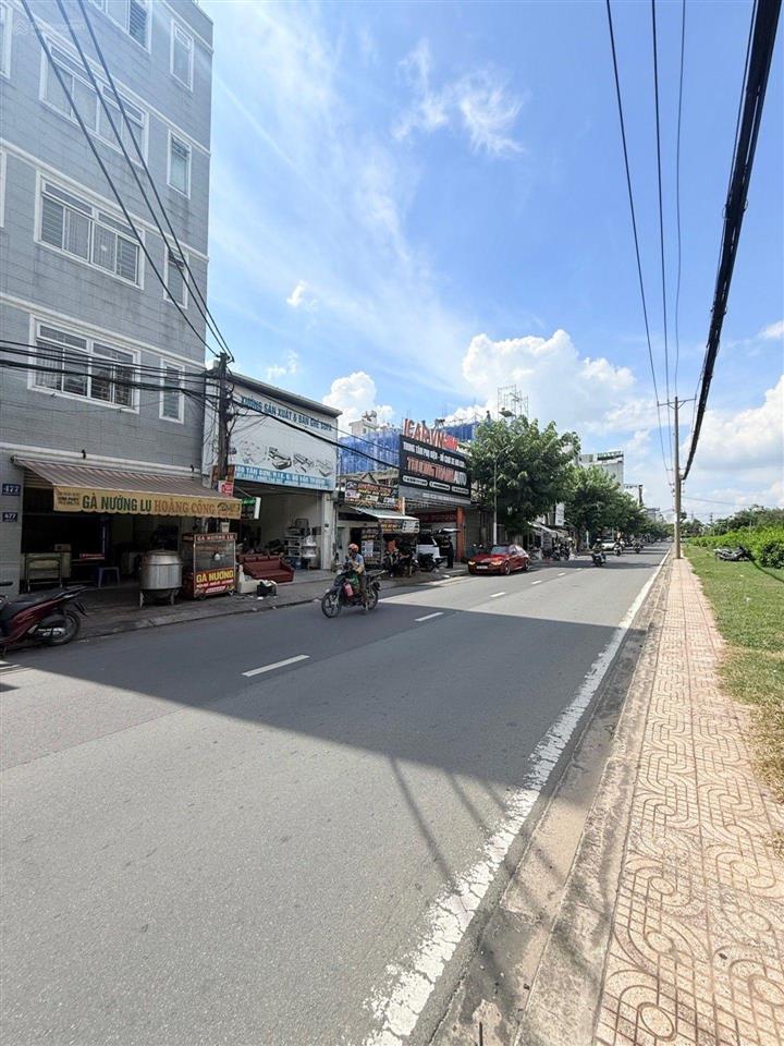 Mặt tiền đường 30m phường tân sơn, gần sân bay, 6.2x26m, hơn 16 tỷ