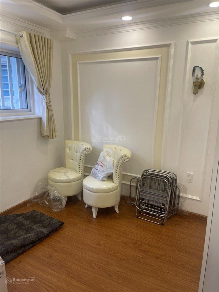Tôi cần bán căn hộ chung cư bàu cát 3pn 2wc do dời đi q3