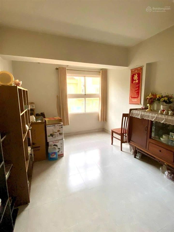 Bán gấp căn hộ 3 phòng ngủ lô m lầu 8 diện tích rộng chỉ còn 4tỷ5