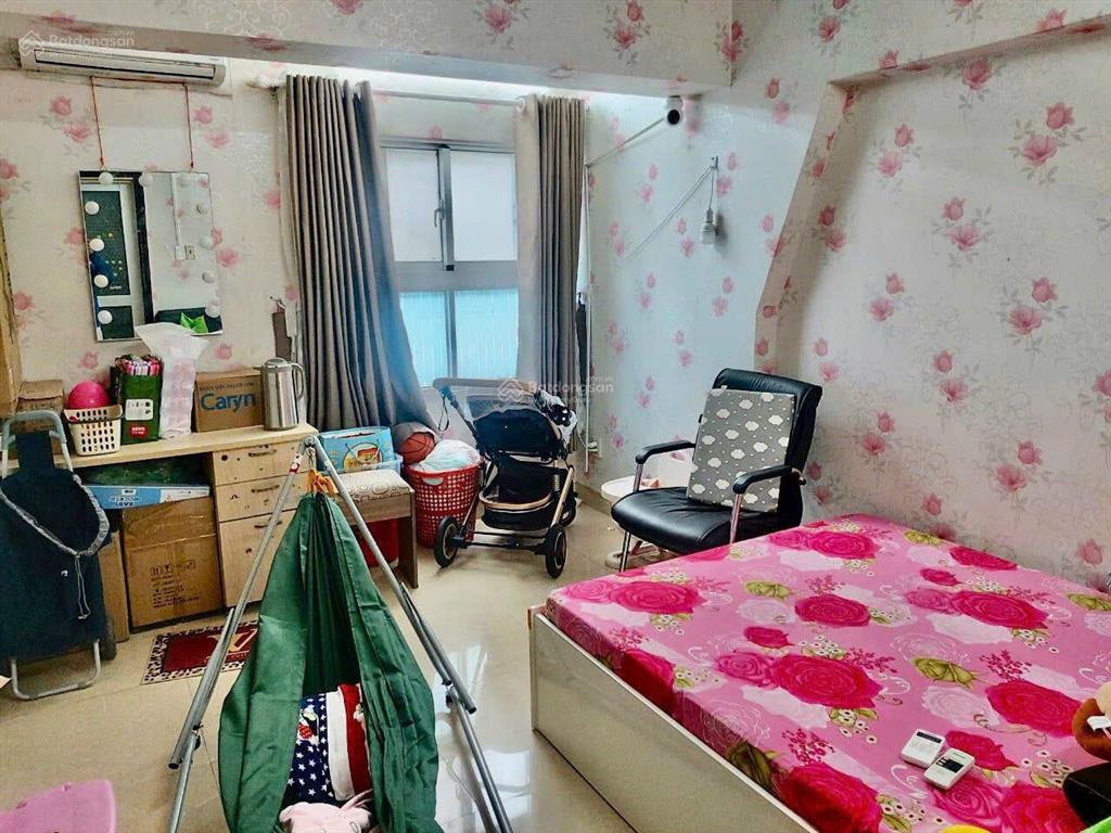 Bán gấp căn hộ 3 phòng ngủ chung cư bàu cát 2 lô a chỉ 4,5 tỷ