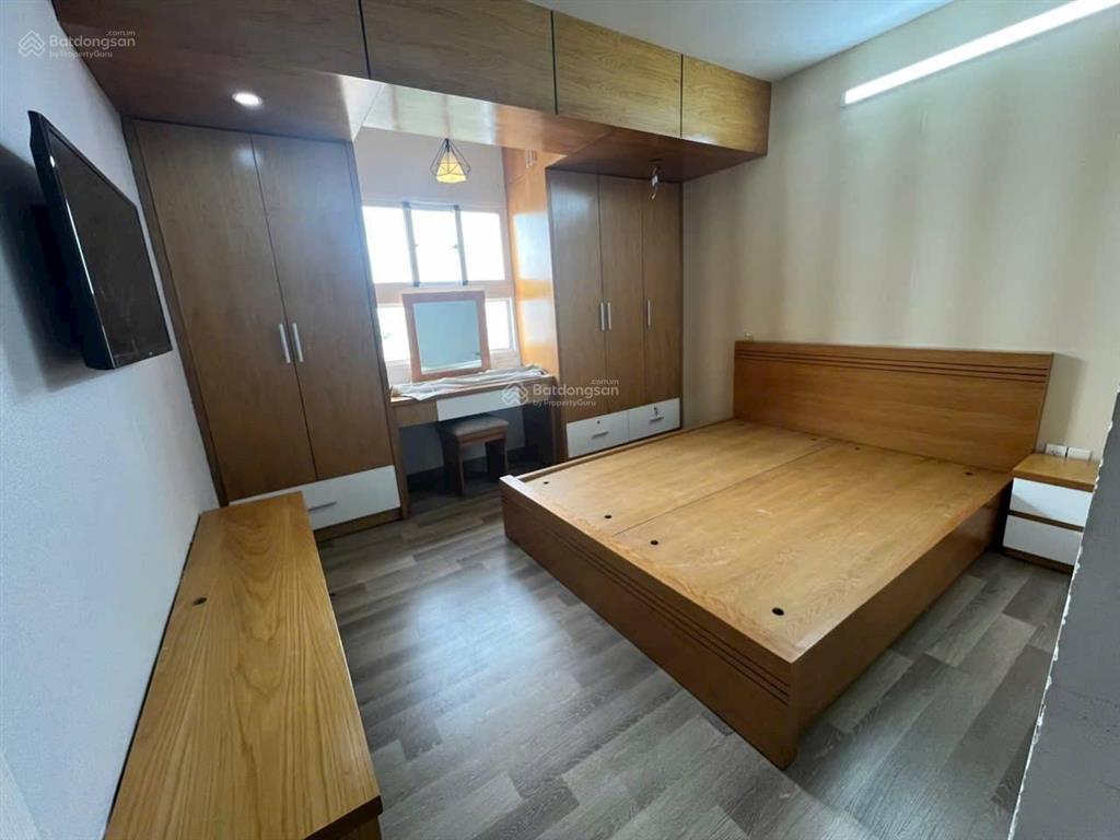 Bán gấp căn hộ 3 phòng ngủ lô cc bàu cát ii lô a lầu 5 chỉ 4,5 tỷ