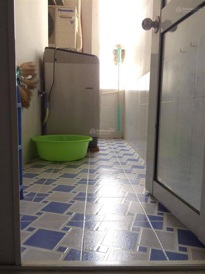 Nhà cần vốn làm ăn nên bán gấp căn 3pn cc bàu cát ii lô a lầu 9