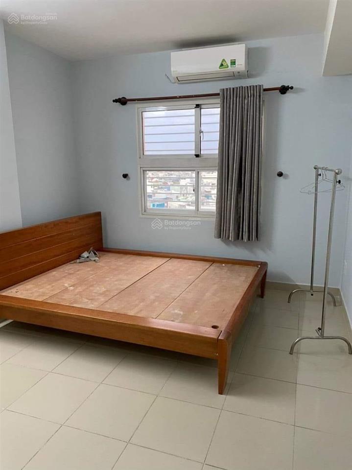 Sau khi thống nhất gia đình chúng tôi quyết định bán căn 3pn 80m2 lầu 6