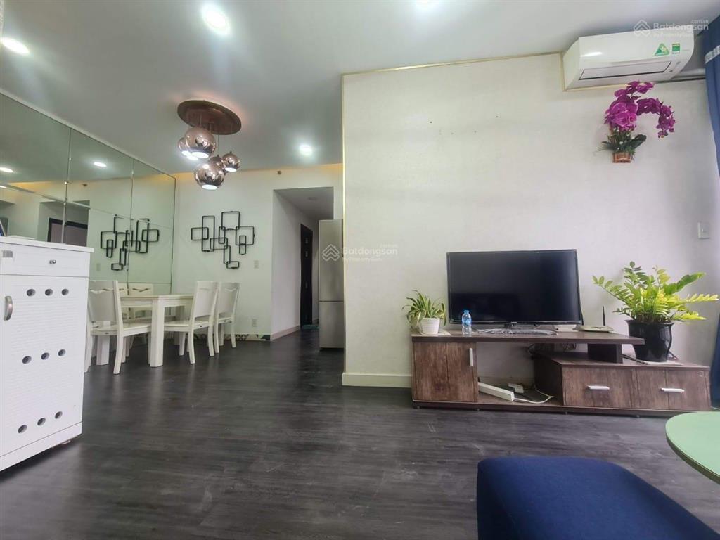 Tôi cần bán căn góc carillon 2 nhà thoáng đẹp