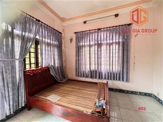 Bán căn biệt thự 373m2 sổ hồng hoàn công trong cx ngân hàng, p. trấn biên, giá 17 tỷ