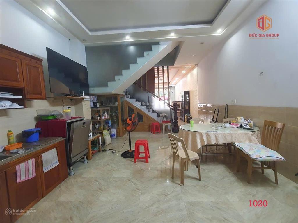 Bán nhà 1t2l sổ hồng hoàn công mặt tiền khu tdc đinh thuận giá 10,5 tỷ