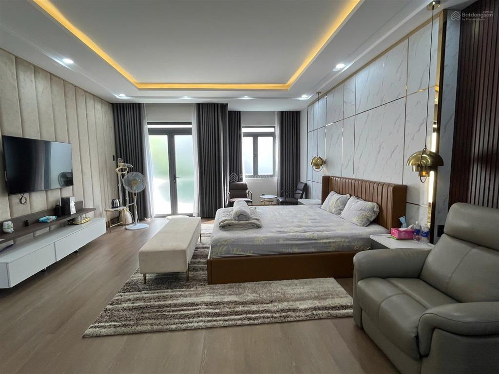 Nhà đẹp nhà bè diện tích 81,4m² đẹp giá tốt trong khu 8,2 tỷ, dtsd 202,8 m², hẻm rộng 5m, thoáng
