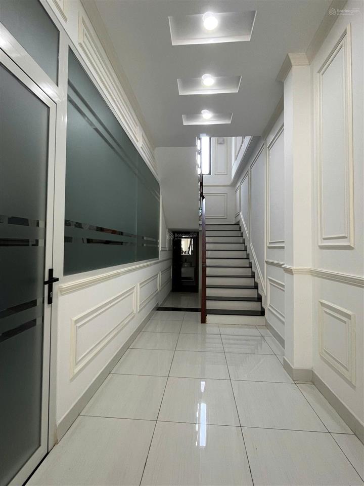Nhà đẹp nhà bè diện tích 81,4m² đẹp giá tốt trong khu 8,2 tỷ, dtsd 202,8 m², hẻm rộng 5m, thoáng