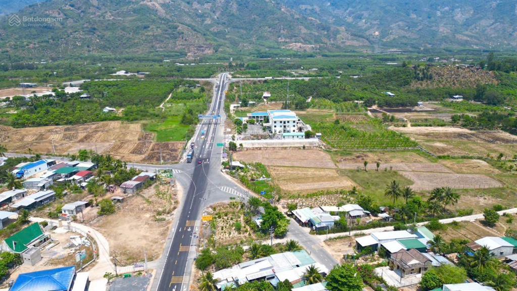 Bán đất giá rẻ gần nút giao cao tốc bắc nam. cách nha trang 10km giá chỉ 699 triệu