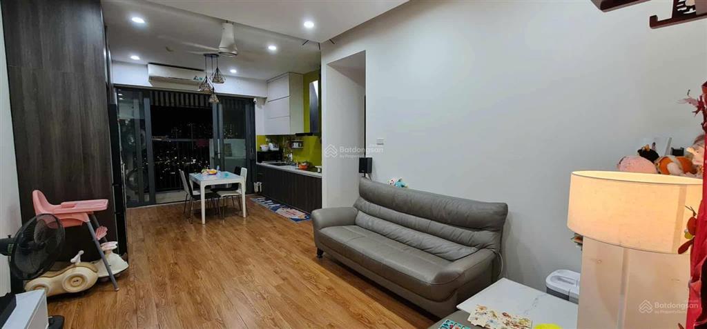 Chính chủ bán căn 70m2 trục đẹp nhất tòa b ct36 định công bc đông nam, 2 ban công view hồ full đồ