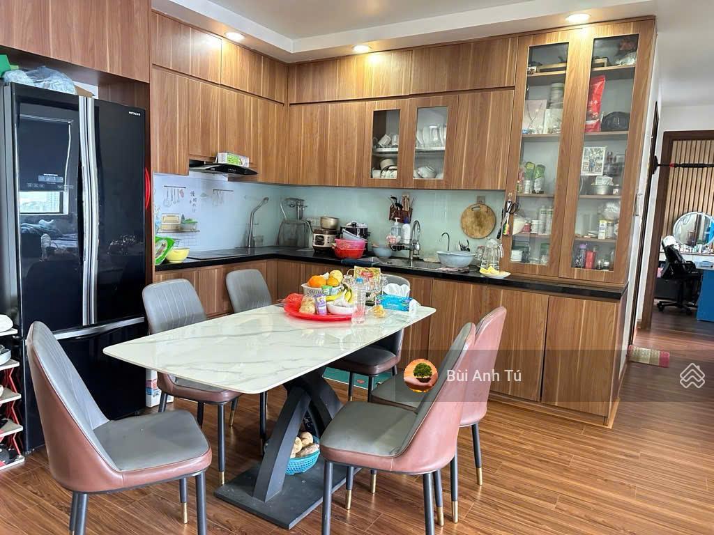Hướng tới lâu dài chính chủ bán nhanh căn 82m2 3 pn 2wc ở smile building view hồ định công, full đồ