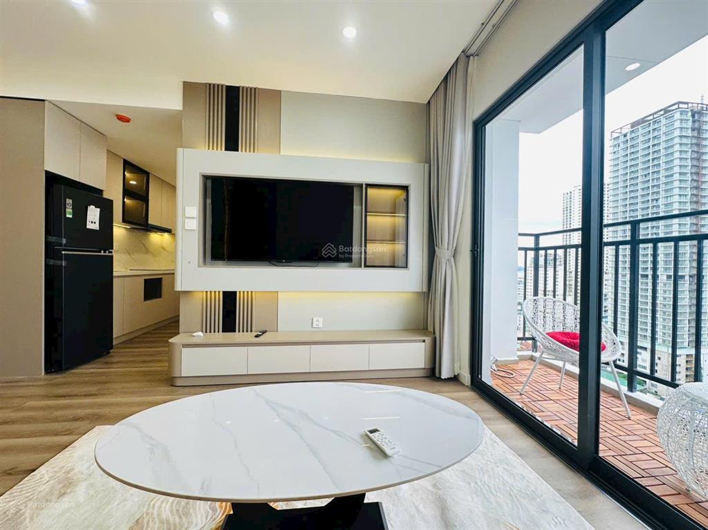 Bán căn hộ view biển. view sân vận động. view công viên,hồ bơi,để lại full nội thất như ảnh4ty590