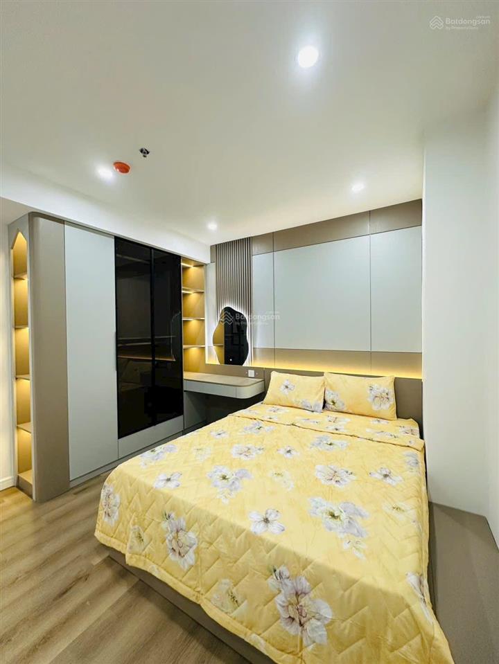 Bán căn hộ view biển. view sân vận động. view công viên,hồ bơi,để lại full nội thất như ảnh4ty590