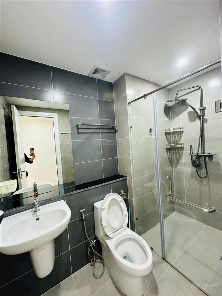 Bán căn hộ view biển. view sân vận động. view công viên,hồ bơi,để lại full nội thất như ảnh4ty590