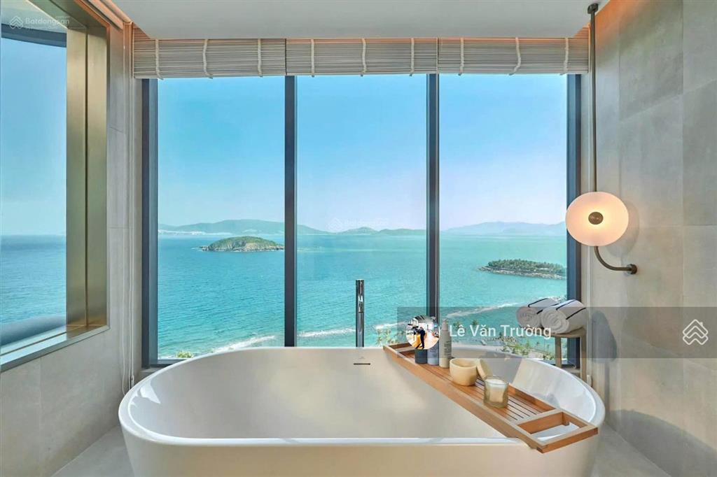 Căn hoa hậu 3pn view trực diện biển, ngắm trọn nhà hát đó và quảng trường trống đồng