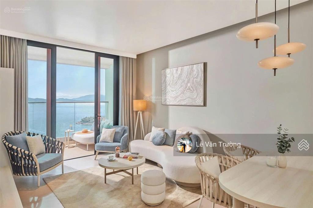Căn hoa hậu 3pn view trực diện biển, ngắm trọn nhà hát đó và quảng trường trống đồng