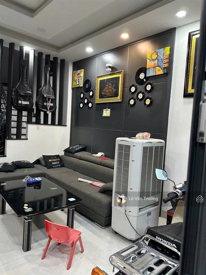Nhà 3 tầng mỹ gia gói 5 siêu rẻ  hạ còn 7 tỷ 9  để lại nội thất