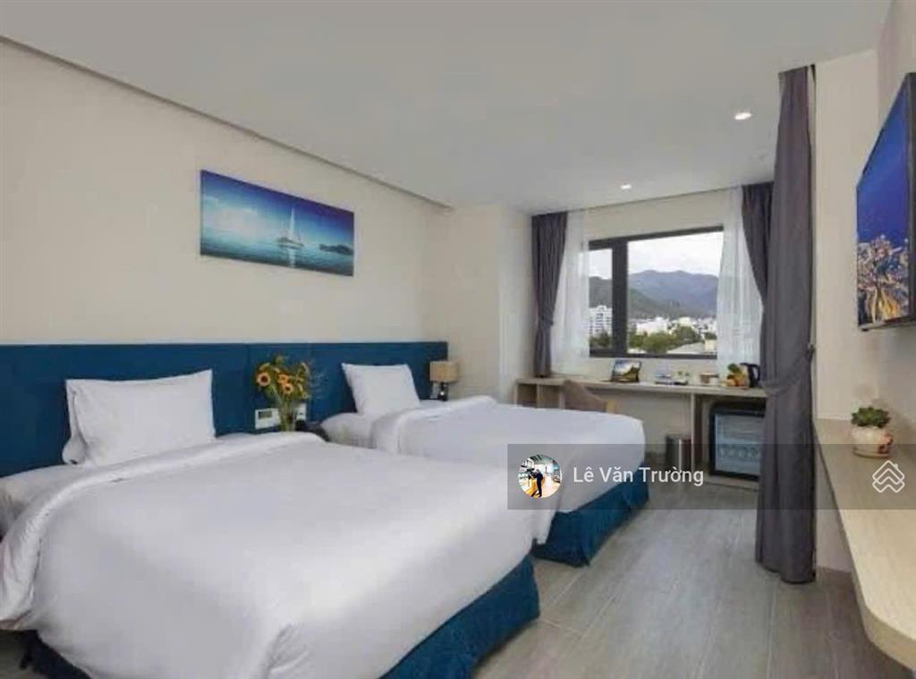 Bán tòa khách sạn 14 tầng, 42 phòng, cách biển nha trang chỉ 300m