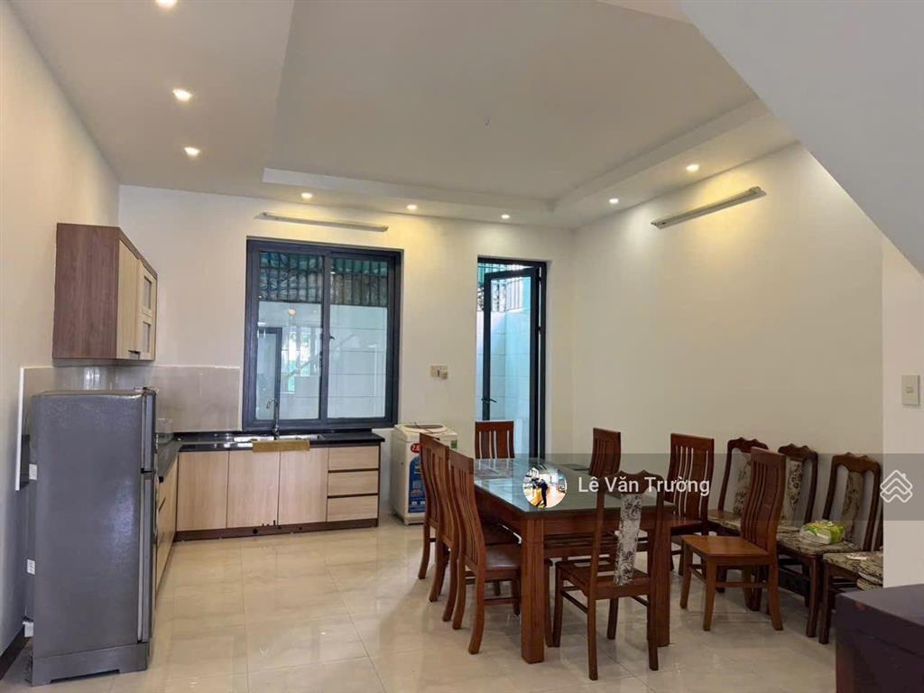 Nhà 3 tầng hoàng đình giong  sổ hồng  giá 8tỷ9