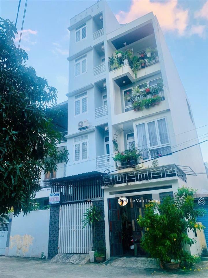 Bán khách sạn dã tượng cách biển 300m giá 23tỷ5
