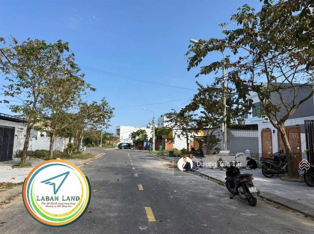Bán đất sát fpt  121m2 đường 7m giá 4 tỷ