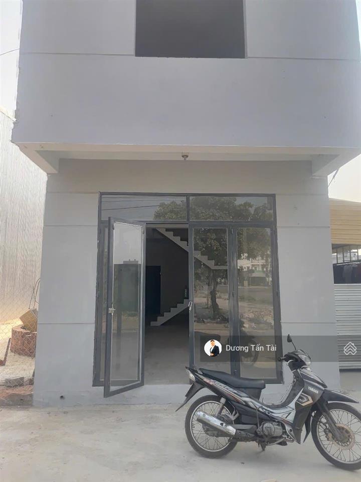 Bán nhà 2 tầng thô cạnh đại học fpt cơ hội hiếm có khó tìm