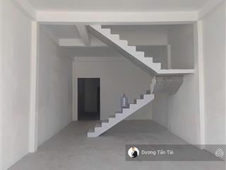 Bán nhà 2 tầng thô cạnh đại học fpt cơ hội hiếm có khó tìm