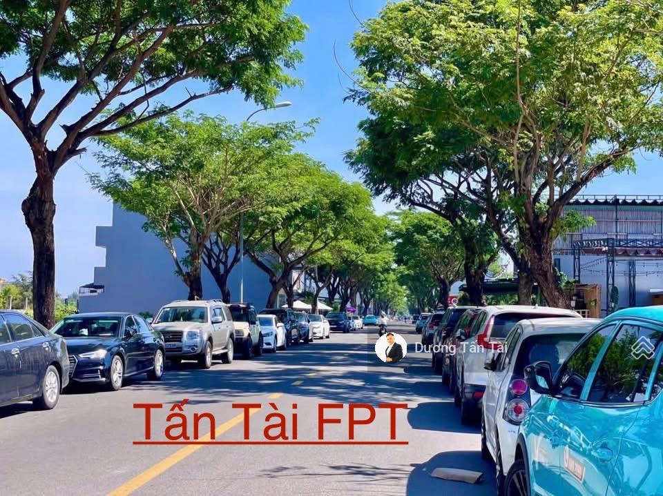Chạm đáy giá fpt không còn lô thứ 2
