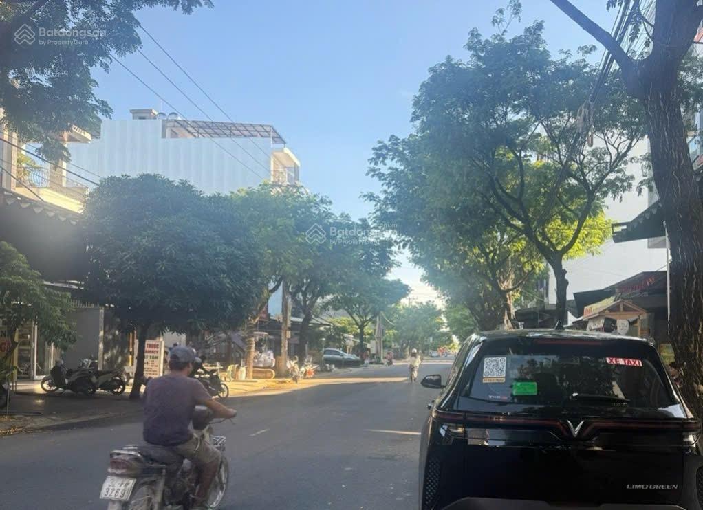 Đất mặt tiền huỳnh văn nghệ trung tâm làng đại học, 9,5 tỷ