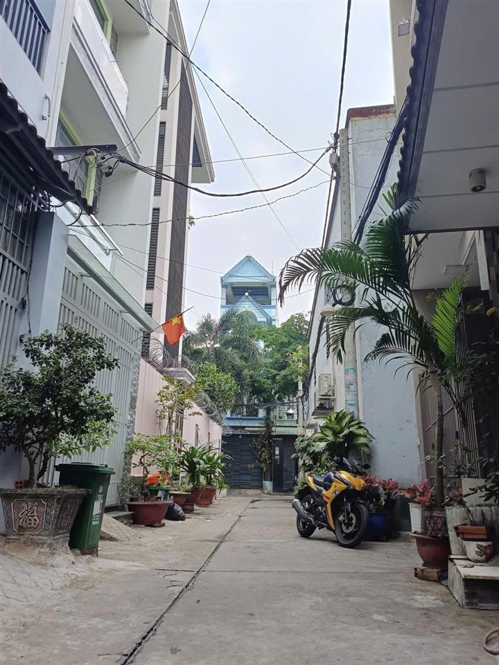 Bán Gấp nhà  Gò Xoài hẻm 6m gần chợ  50m2,2 Tầng 5 tỷ